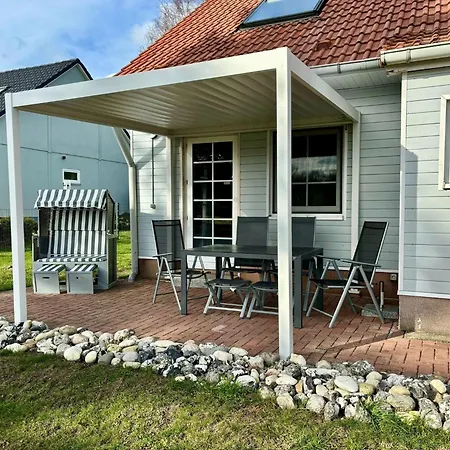Familien Usedom Familie Stopp Haus 25 - Grosser Garten * Lutow